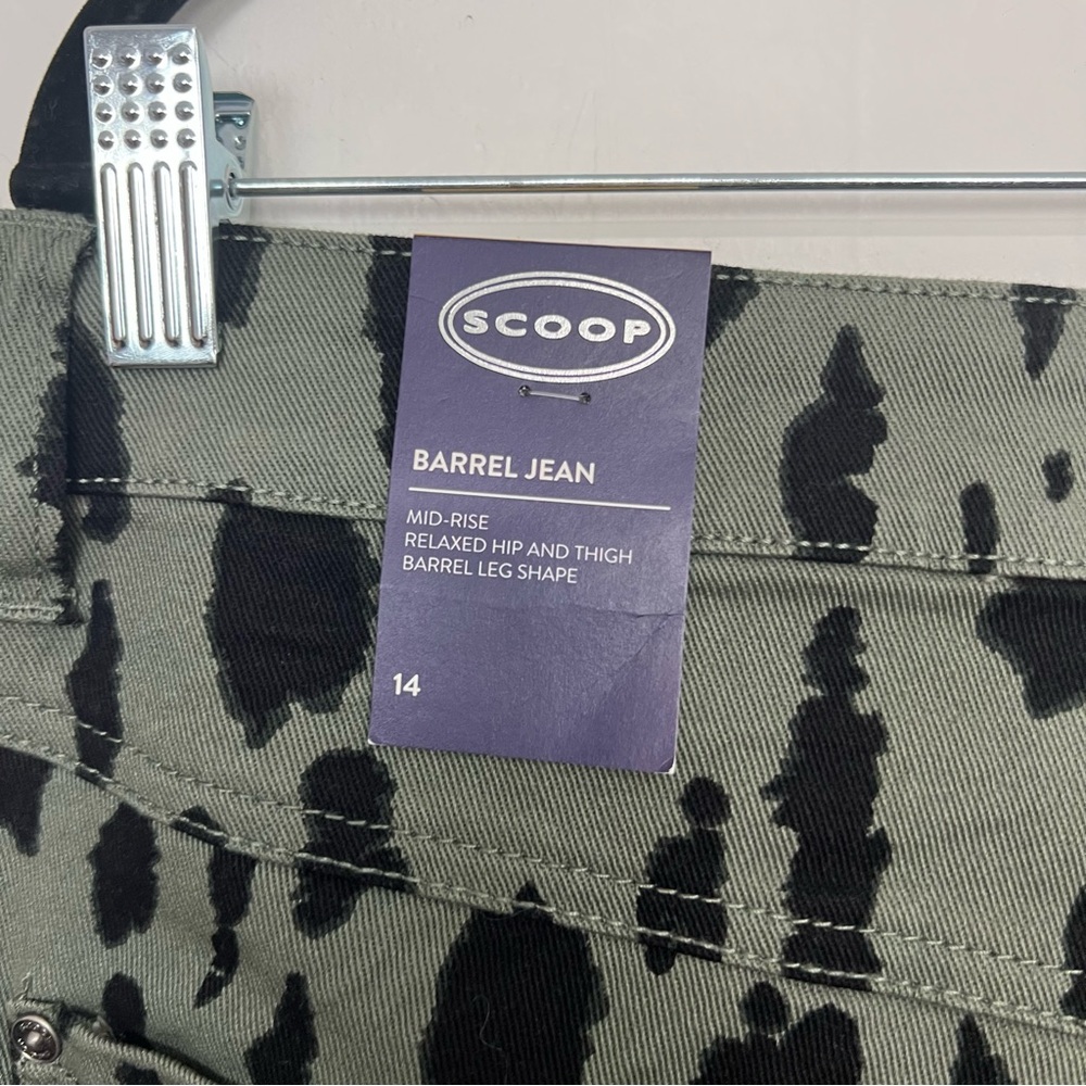 NWT Scoop Leopard Barrel Jeans Size 14 Stretch Bull Denim Olive Green Black - Picture 6 of 6